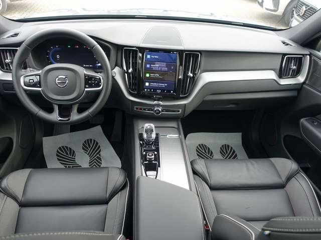Volvo  B4 Dark Plus/360°/H&K/Memory/Pano/Carplay