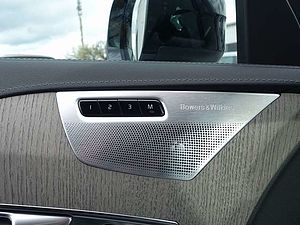 Volvo  Ultimate B5 AWD Dark/B&W/360°Cam/Massage